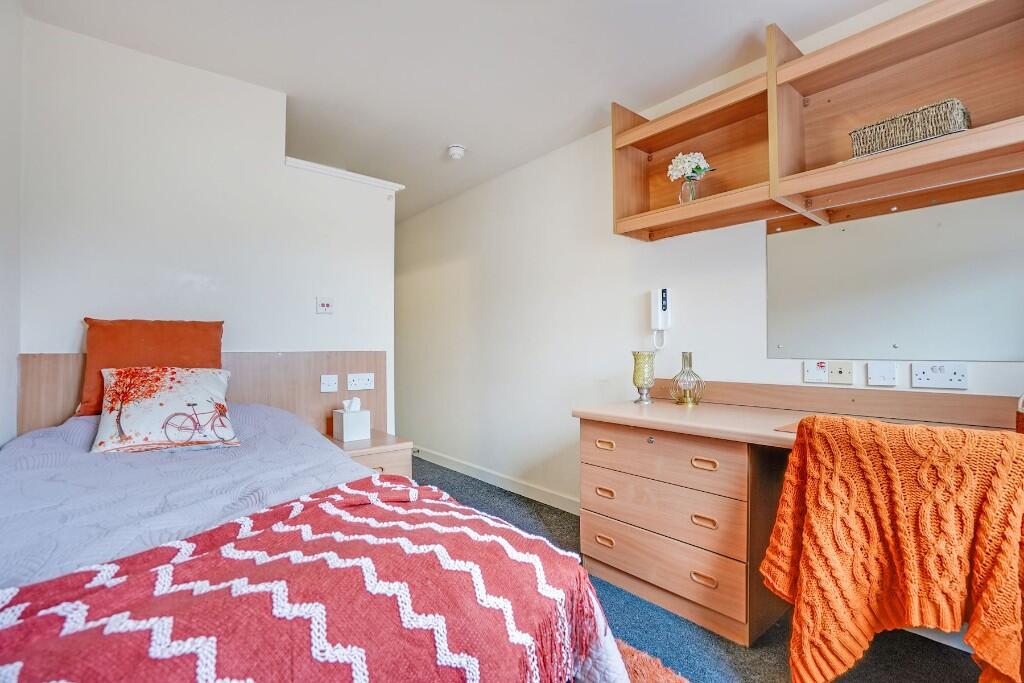Main image of property: Hill House, London, E5