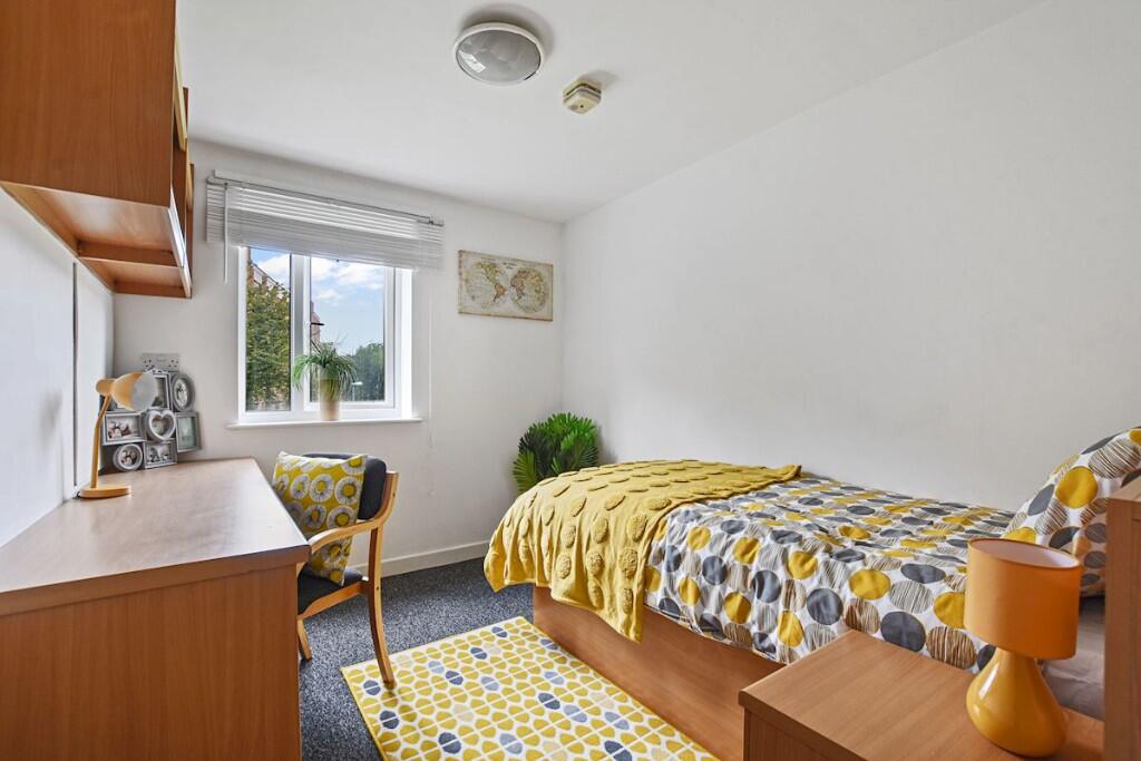 Main image of property: Green Lanes, London, N4