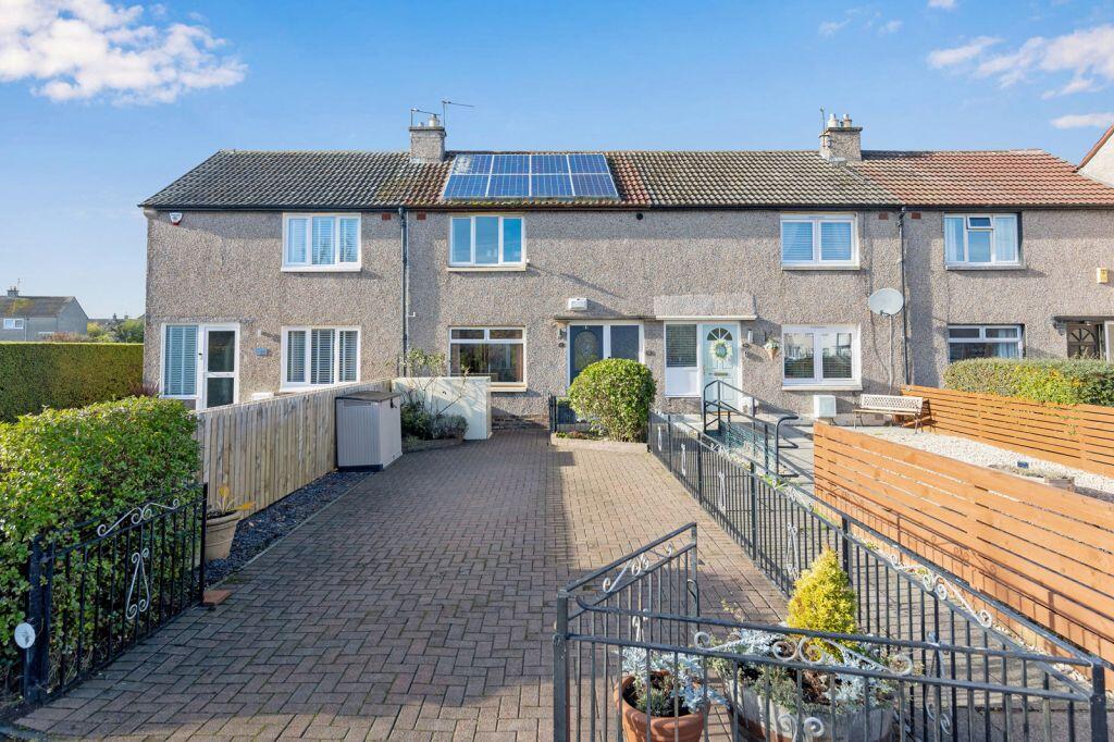 Main image of property: 37 Magdalene Drive, Edinburgh, EH15 3BG