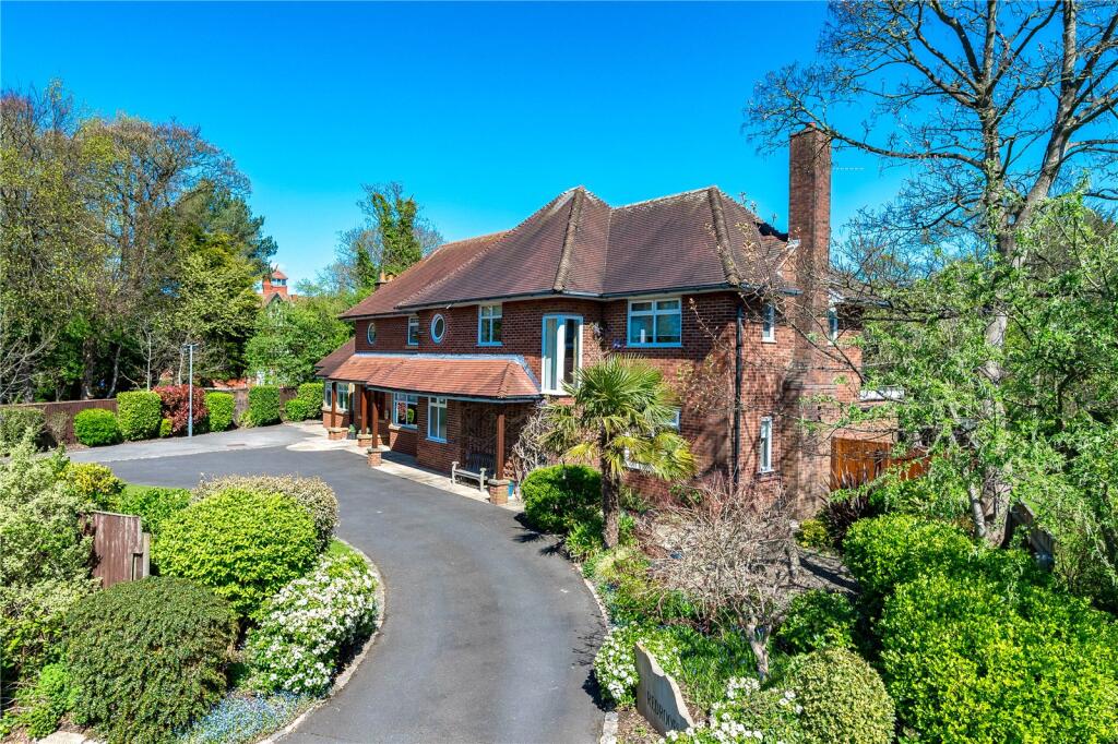 Main image of property: The Spinney, Poulton-Le-Fylde, FY6