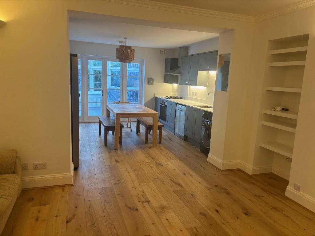 Main image of property: Englefield Road, London, N1