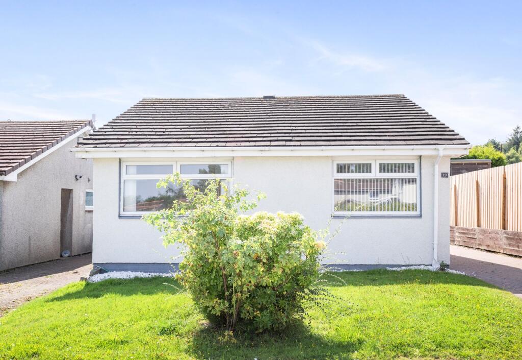 Main image of property: Braid Green, Livingston, EH54