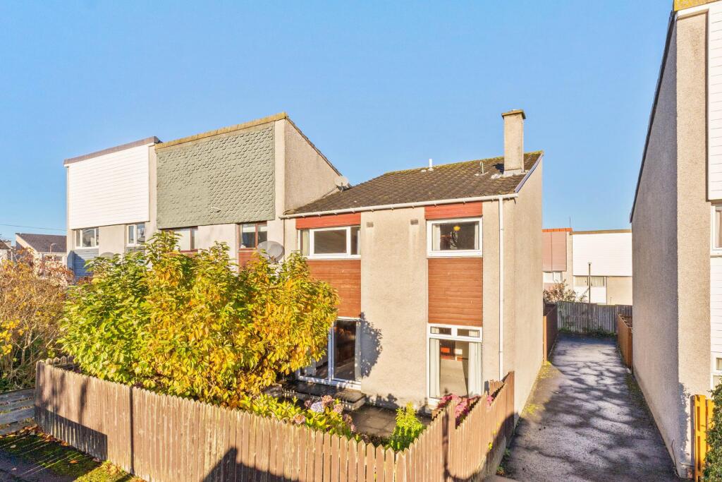 Main image of property: Mingle Place, Bo'ness, EH51