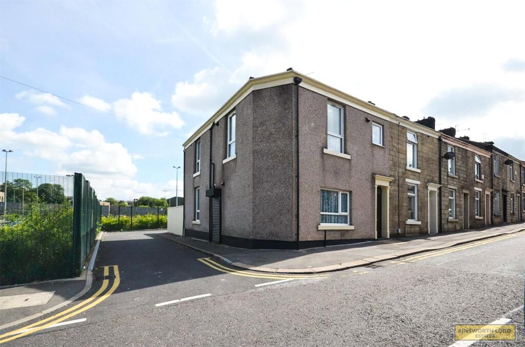 Main image of property: 5 Bed HMO Investment Property - Redearth Road, Darwen, Lancashire, BB3