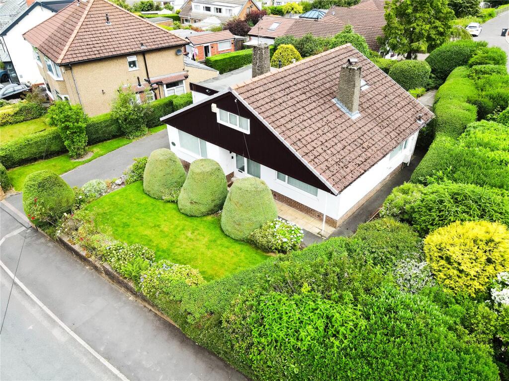 Main image of property: Sunnyhurst Lane, Darwen, Lancashire, BB3