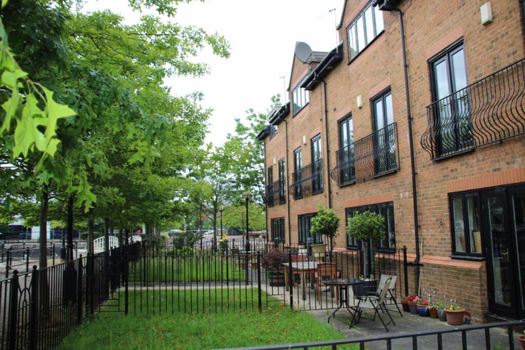 Main image of property: Merchants Quay, Salford Quays, Salford, Greater Manchester, M50