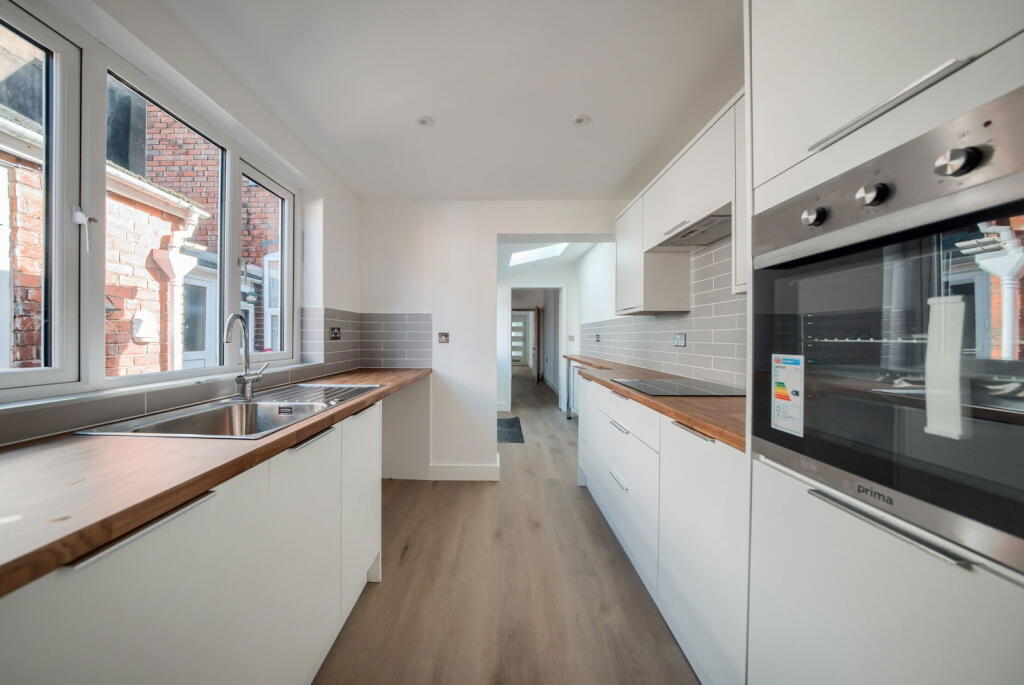 Main image of property: Avenue Road, Rowley Regis, B65 0LR