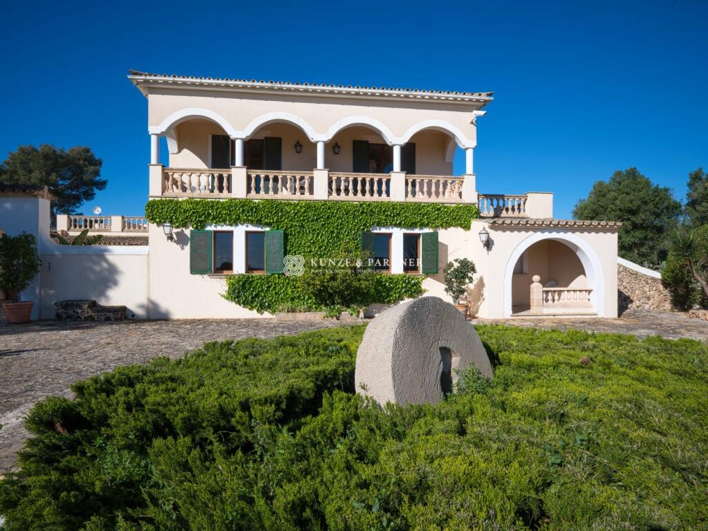 Main image of property: 7609, Llucmajor, Spain