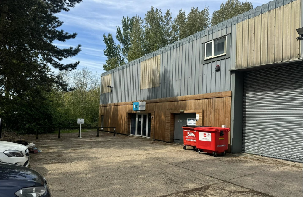 Unit 21 Burrough Court 6.png