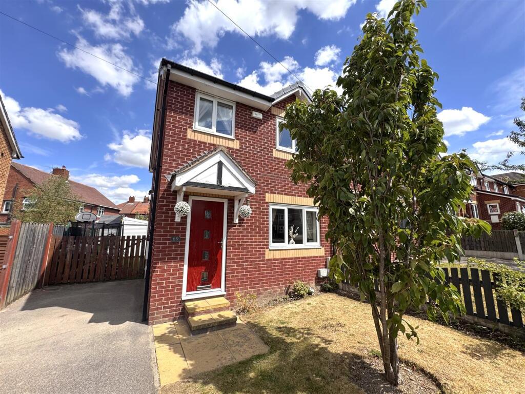 Main image of property: Newland Avenue, Cudworth, Barnsley