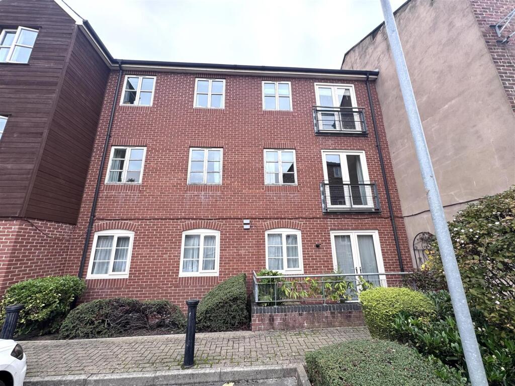 Main image of property: Cross Bedford Street, Sheffield