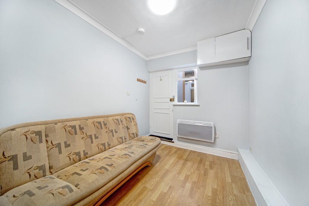 Main image of property: Kings Parade, Askew Road, London, W12