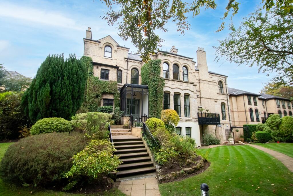 Main image of property: Devisdale Road, Chomlea Mansions Devisdale Road, WA14