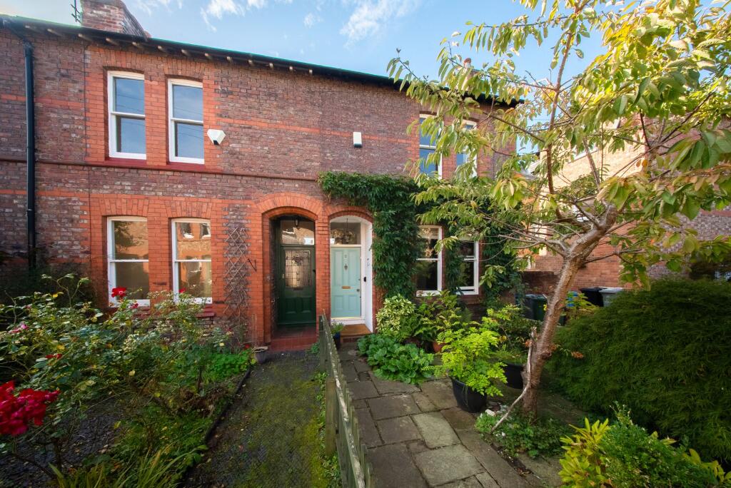 Main image of property: Thorn Grove, Hale, WA15