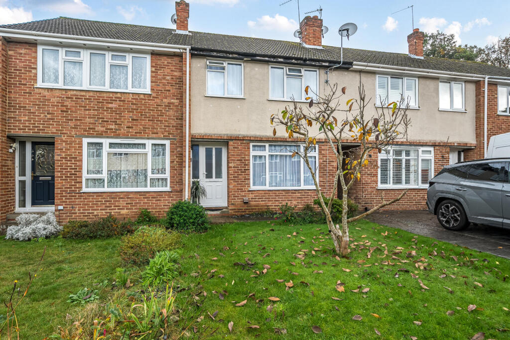 Main image of property: Robin Hood Crescent, Knaphill, Woking