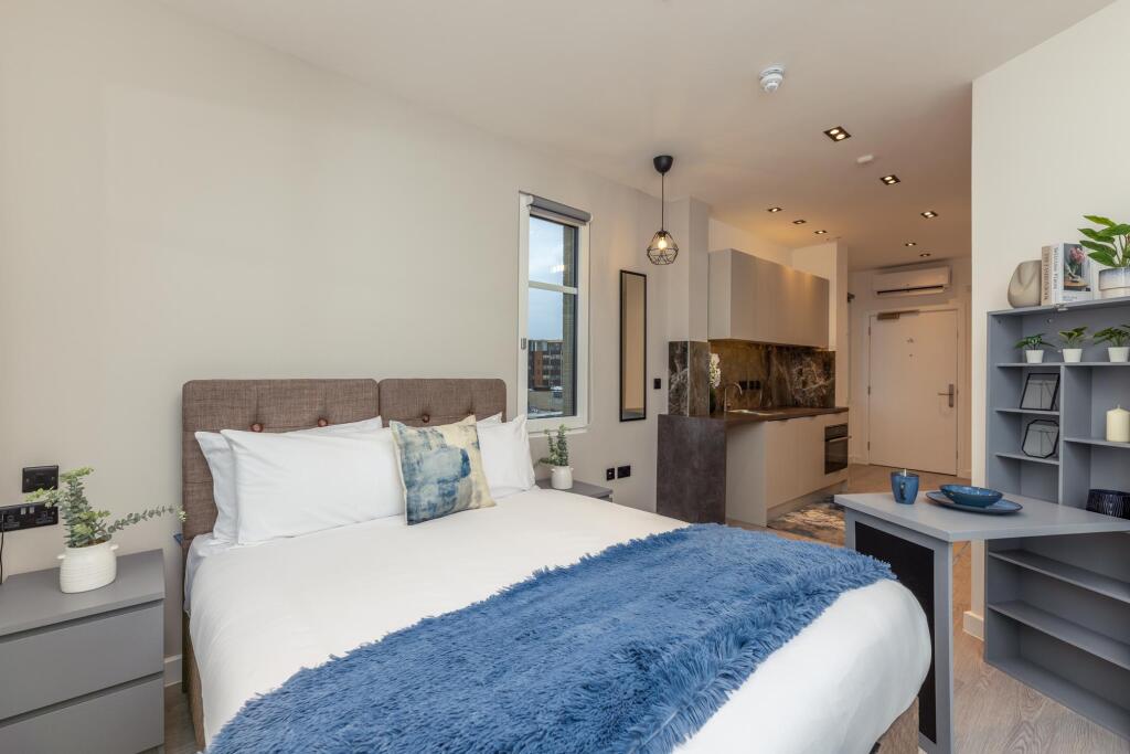 Main image of property: Flat 89, 35 Lowlands Road, Harrow, HA1 3WP