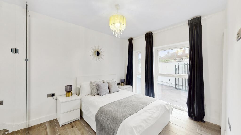 Main image of property: Flat 1 Dawlish Drive, Pinner HA5