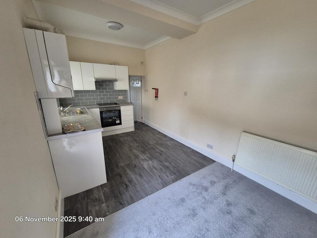 Main image of property: 54 Ground. Fl., Chichester Road, North End, Portsmouth, Hants, PO2 0AD