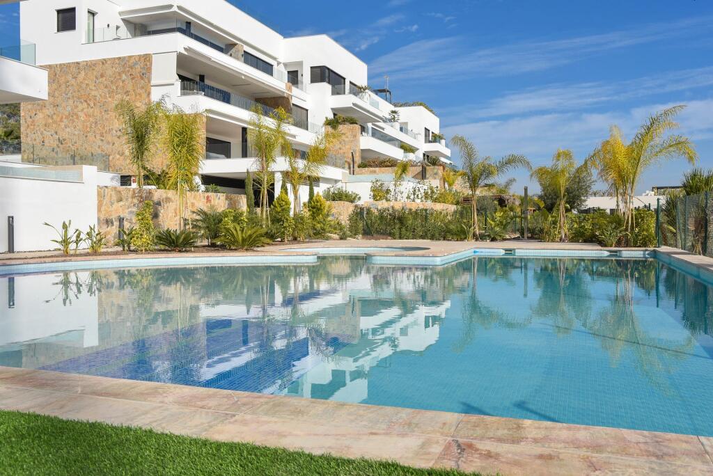 Main image of property: Valencia, Alicante, Alicante