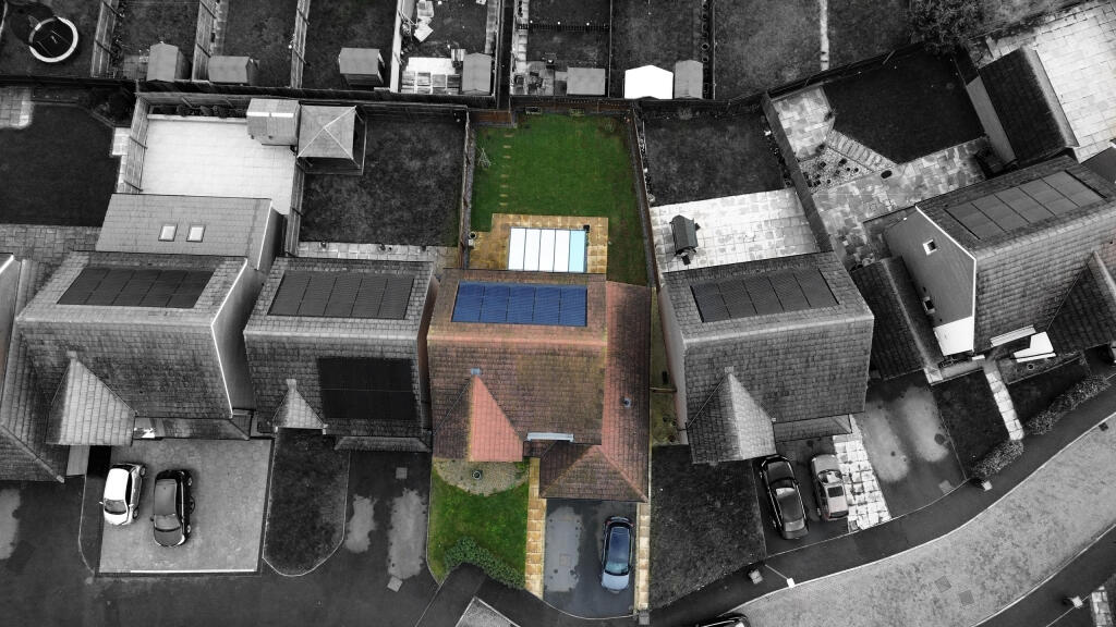 Main image of property: Newland Close, Hamilton, Leicester, Leicestershire