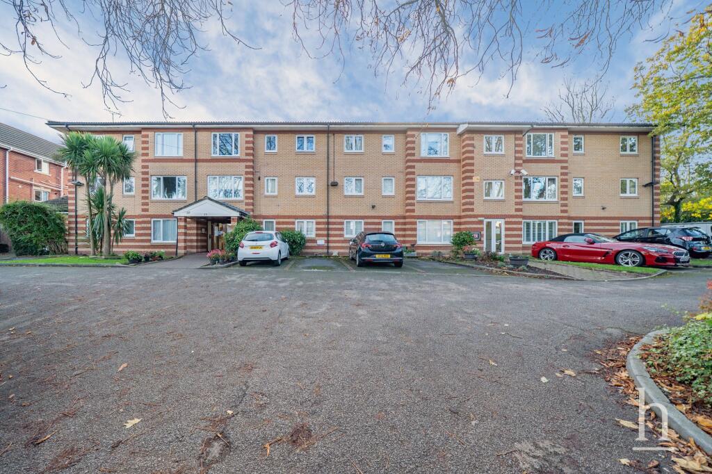Main image of property: Grosvenor Road, Palm Court, CH43