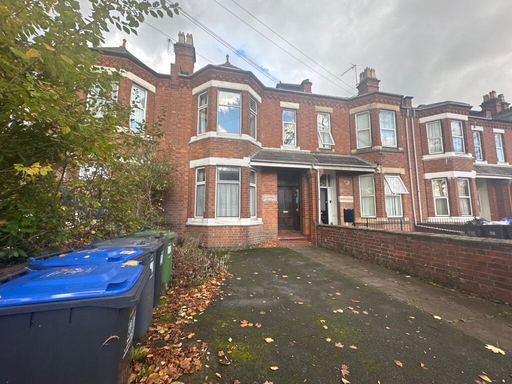 Main image of property: 59 Radford Road, CV31 1NE