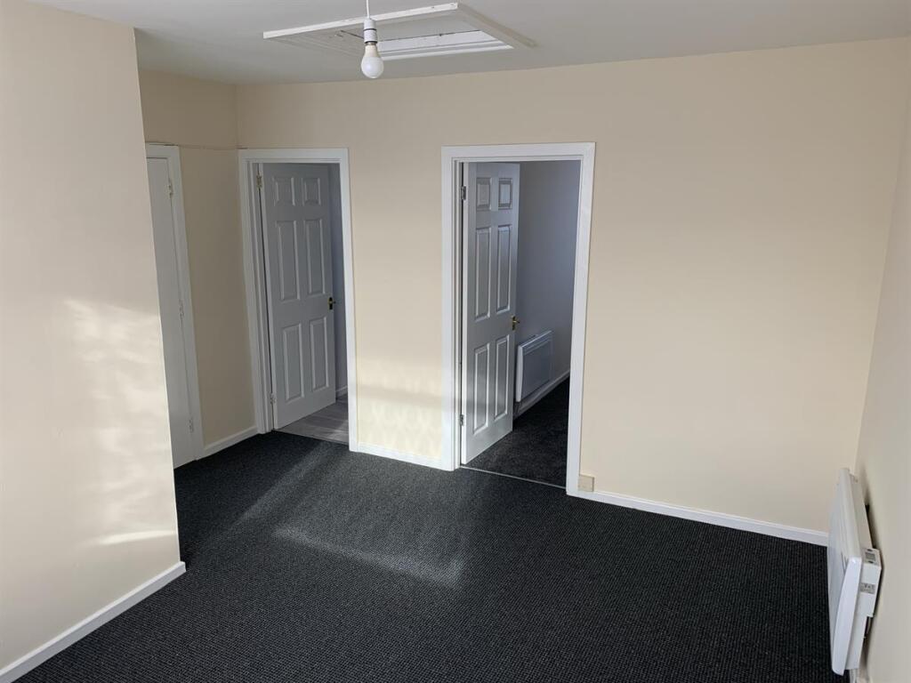 Main image of property: Flat A Lee Road, CV31 3JQ