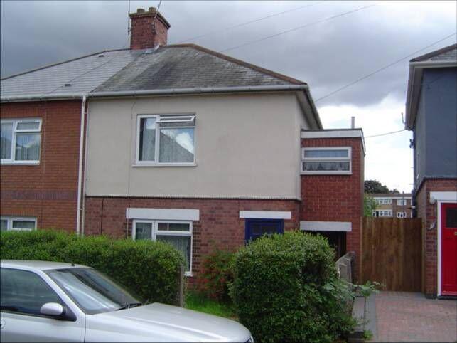 Main image of property: 3 bed house, Kennan Avenue, CV31 3HY