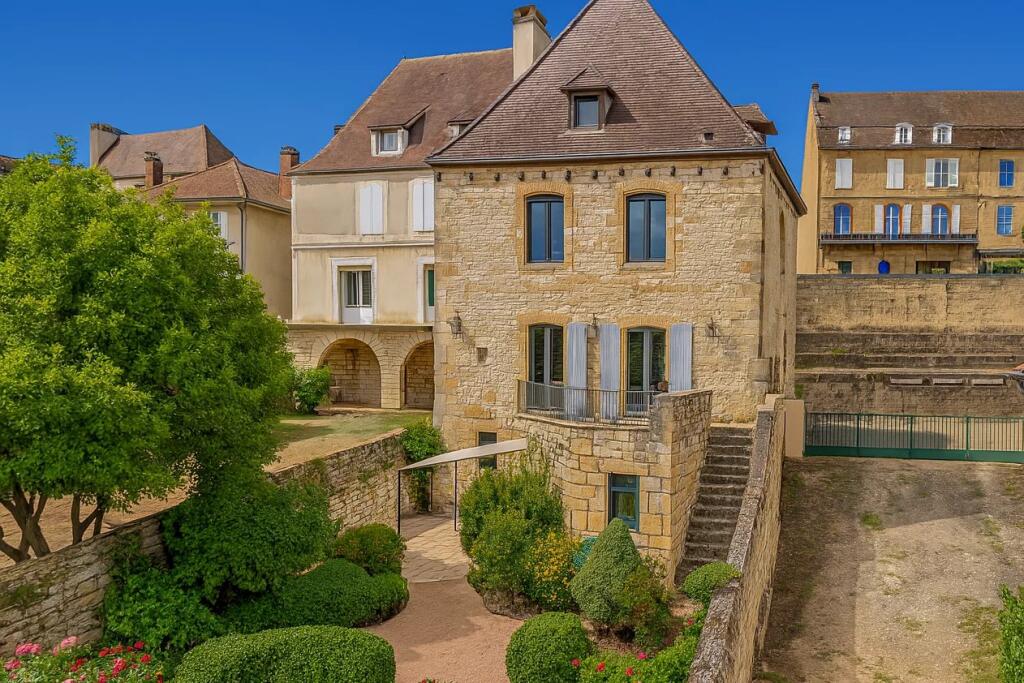 Main image of property: Midi-Pyrénées, Lot, Gourdon