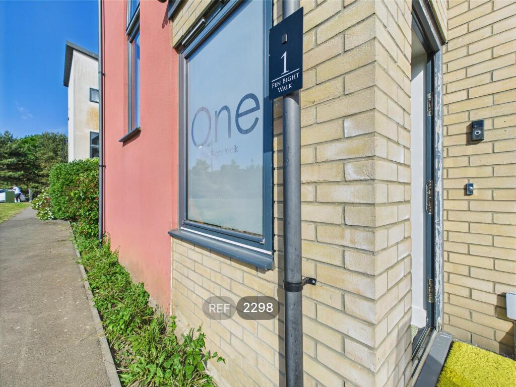 Main image of property: 1 Fen Bight Walk, Ipswich, IP3 9UZ