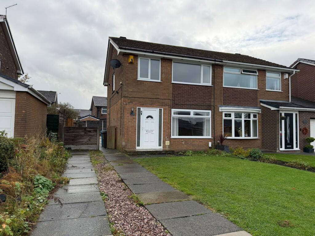 Main image of property: Silverdale Avenue, Chadderton, Oldham, OL9 9DL