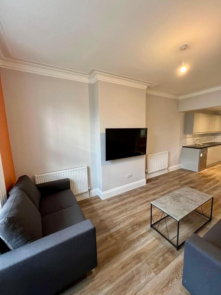 Main image of property: Pitville Place, Bristol, BS6