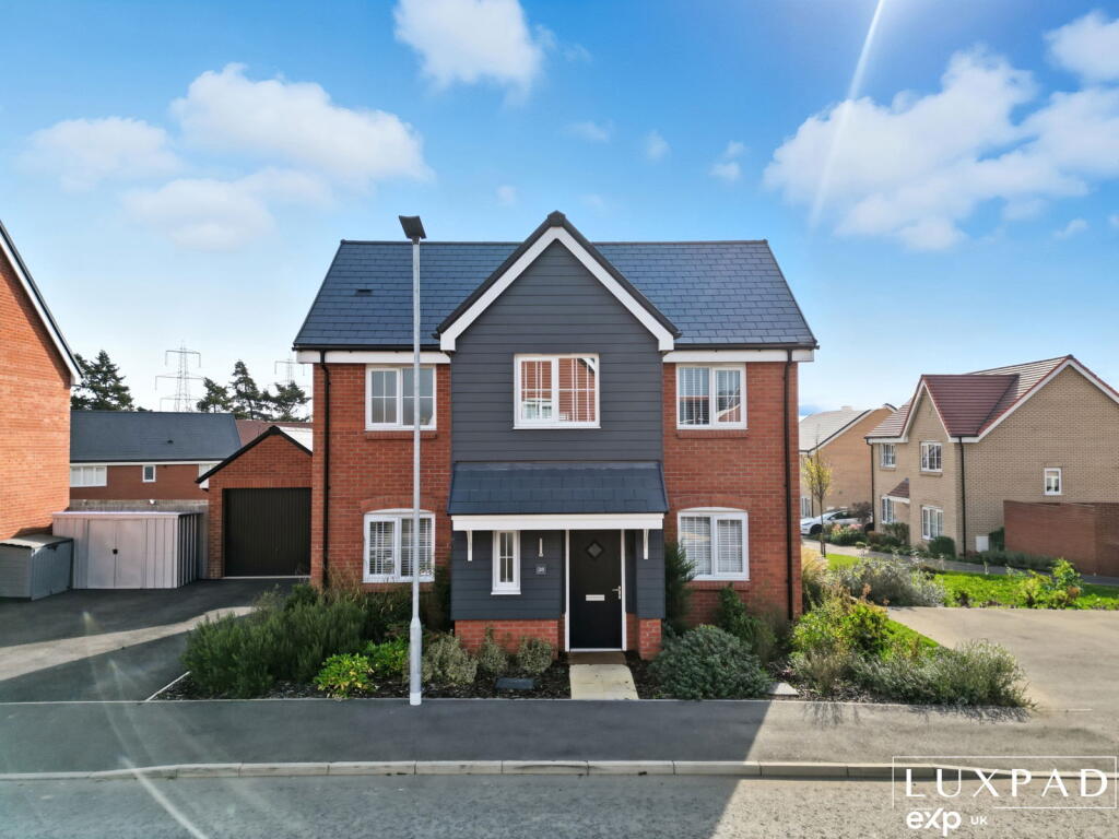 Main image of property: 28 Emerald Avenue, Ipswich, IP1 6FQ