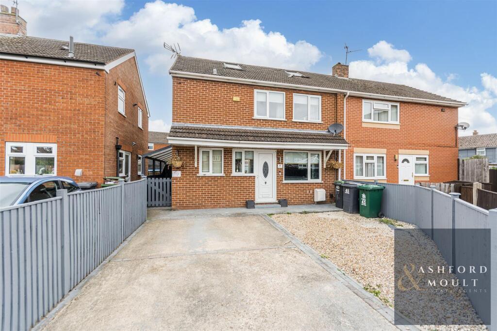 Main image of property: Flatts Lane, Calverton, Nottingham
