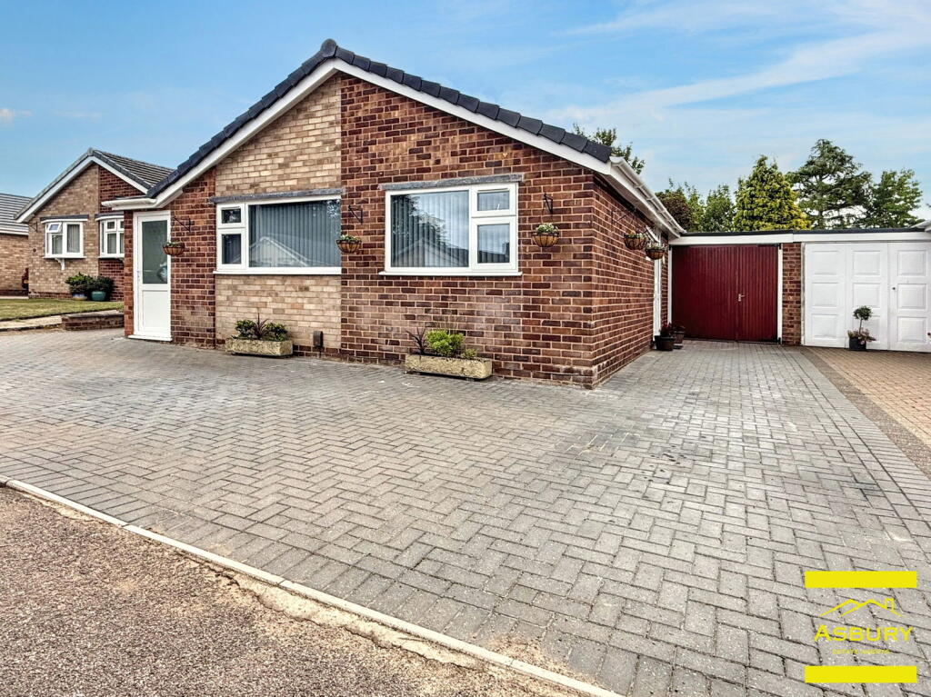 Main image of property: Leomansley Close,Lichfield,WS13 8AX