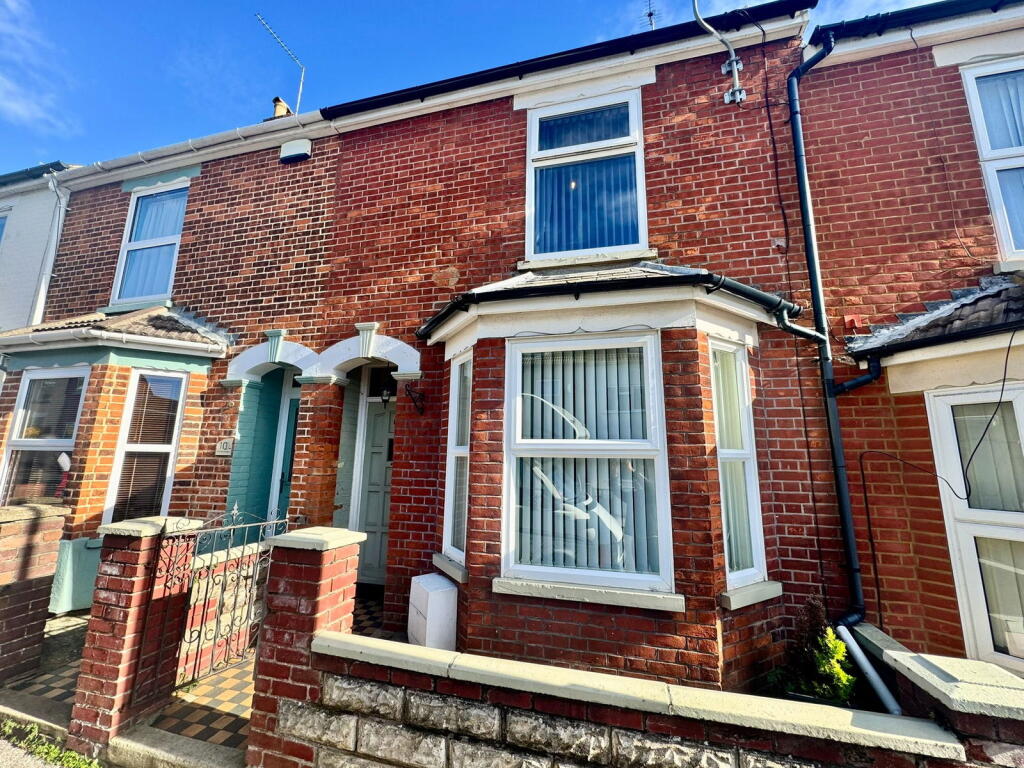 Main image of property: Queens Road, Lowestoft, NR32 1TB