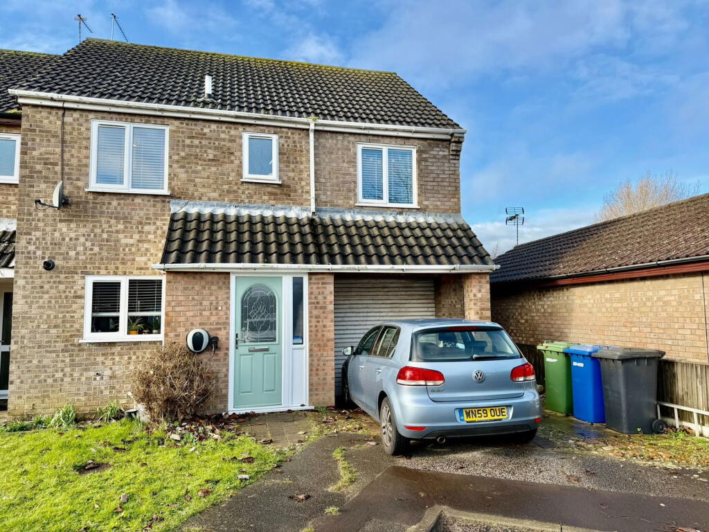 Main image of property: Ubbeston Way, Lowestoft, NR33 7HG