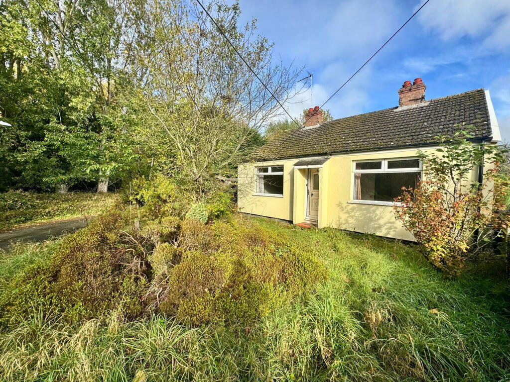 3 bedroom detached bungalow