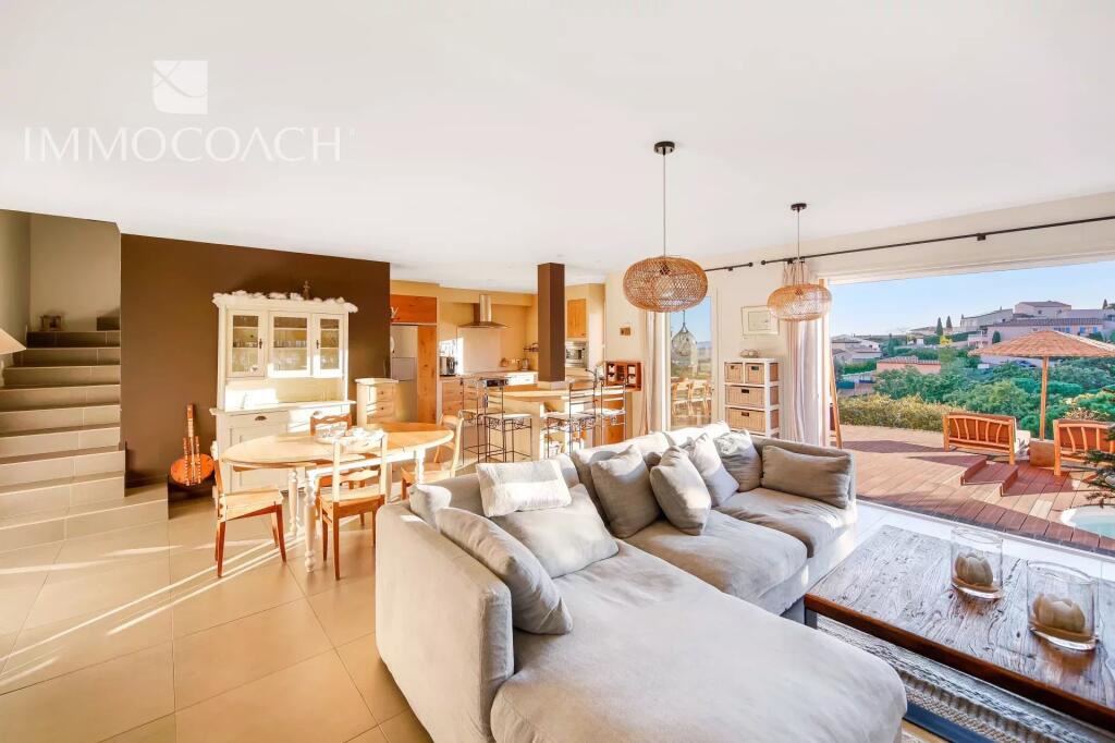 Main image of property: Provence-Alps-Cote d`Azur, Var, Hyères