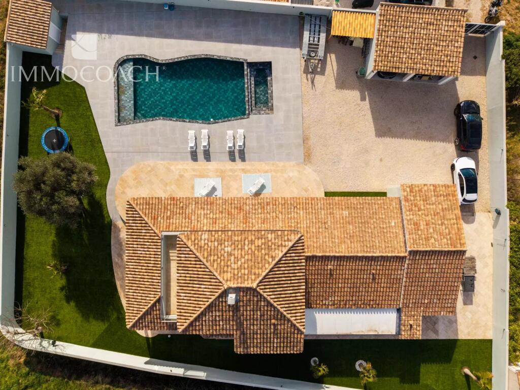 Main image of property: Provence-Alps-Cote d`Azur, Var, Pierrefeu-du-Var