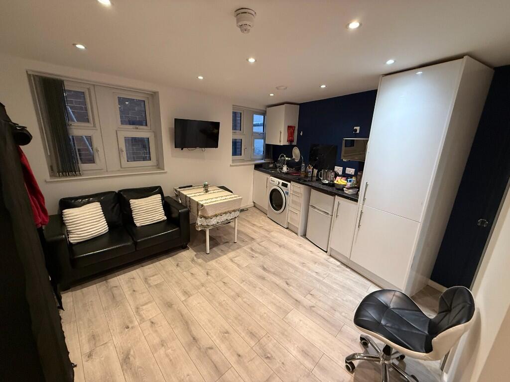 Main image of property: Albert Terrace, Middlesbrough, North Yorkshire, TS1