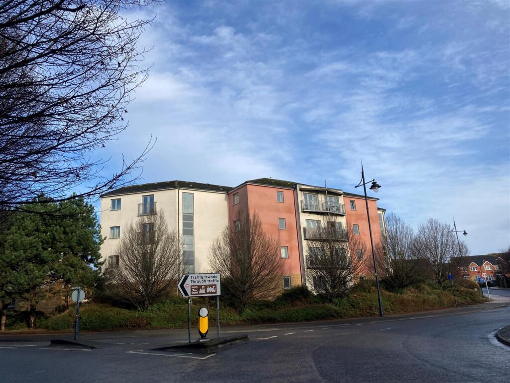 Main image of property: Rhodfa'r Gwagenni, Barry