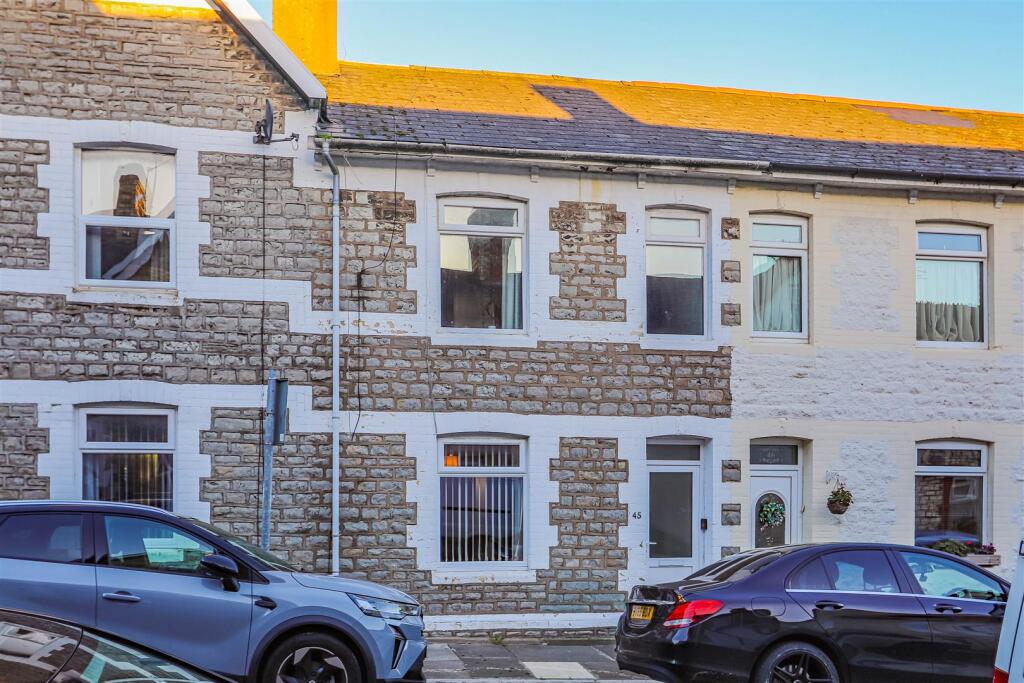 Main image of property: Lombard Street, Barry