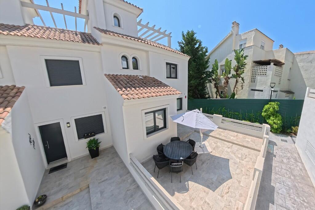 Main image of property: El Paraiso, Málaga, Andalusia