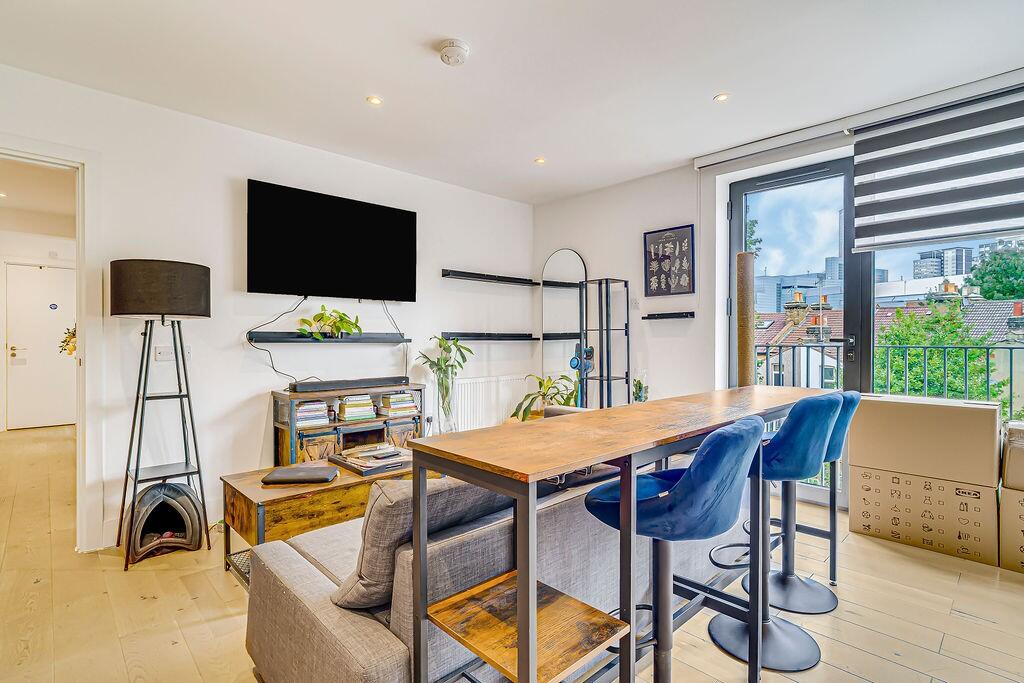 Main image of property: Tamworth Place, Croydon, London, CR0