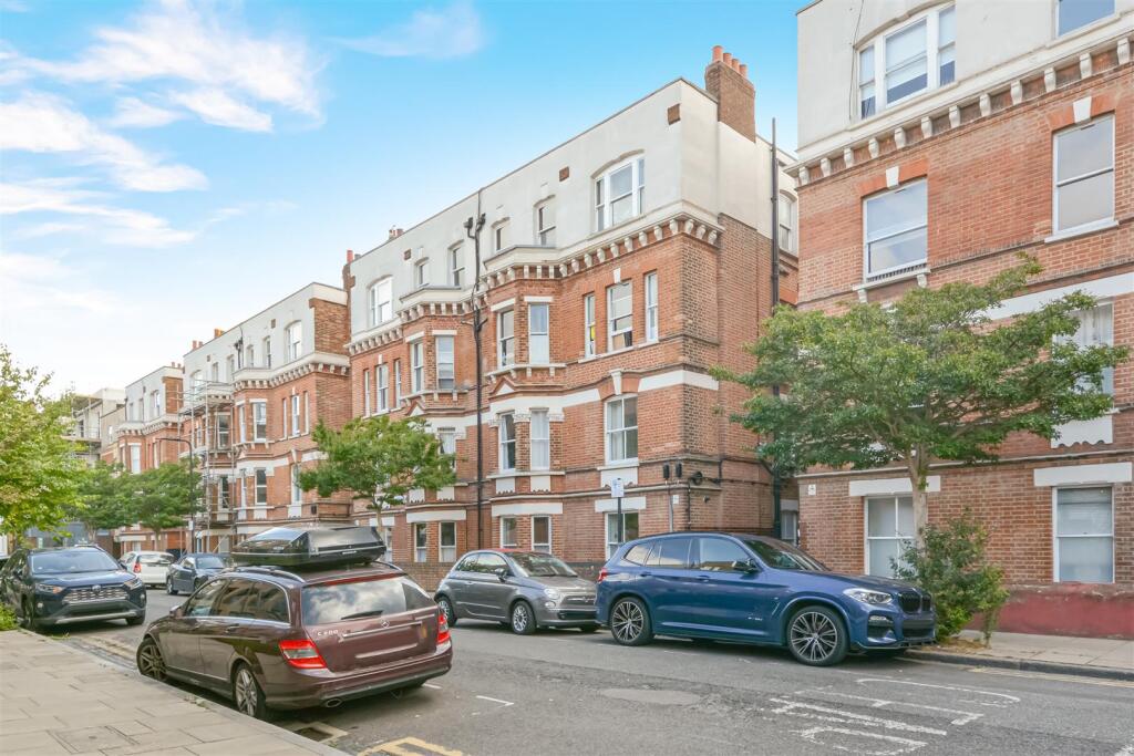 Main image of property: Eagle Mansions, Stoke Newington, N16