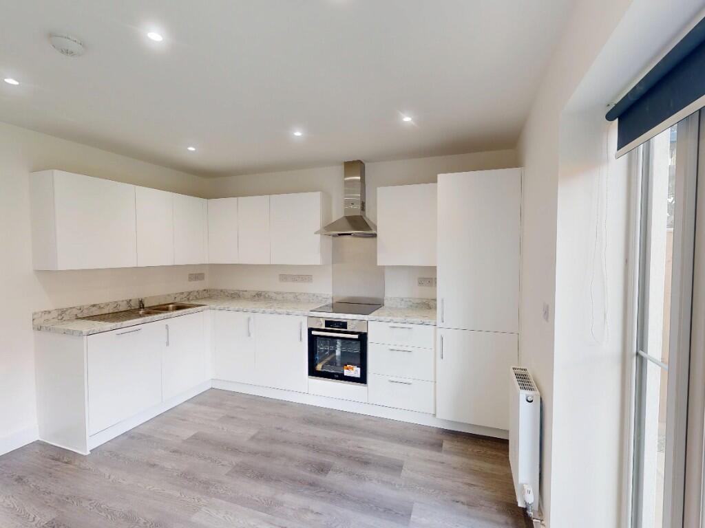 Main image of property: - HMO Aylesbury Houses - Fowler Road, Aylesbury, Buckinghamshire, HP19