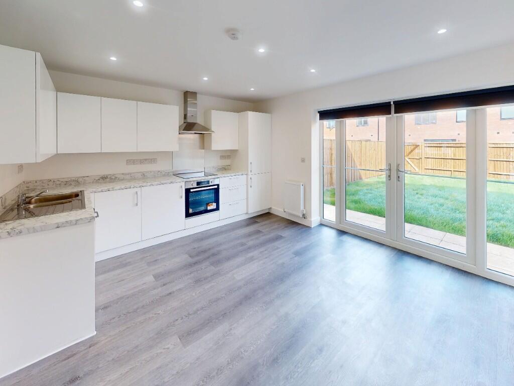 Main image of property: - HMO Aylesbury Houses - Fowler Road, Aylesbury, Buckinghamshire, HP19