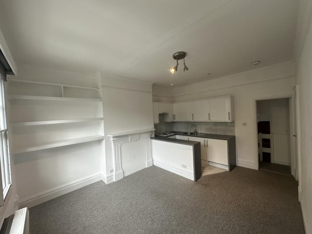 Main image of property: 49a The Grove, Finchley Central