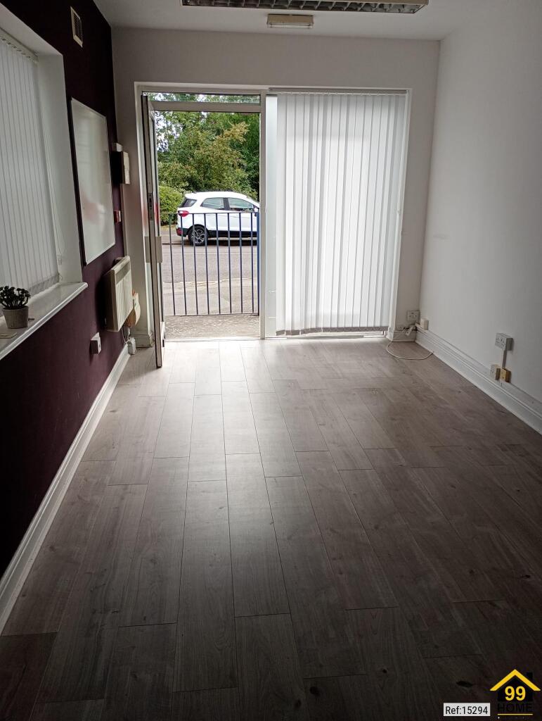 Main image of property: Roding Road, Loughton, Essex, IG10